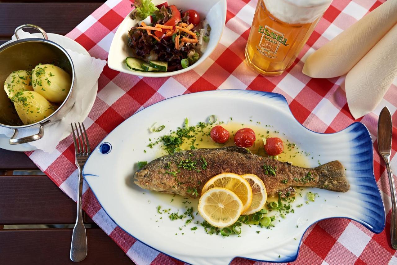 Esloher Brauhaus Eksteriør bilde